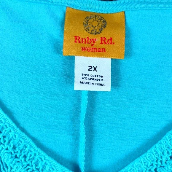 Ruby Rd Woman Size 2X Turquoise Blue Crochet V-Neck Slub Knit Top - Picture 3 of 6